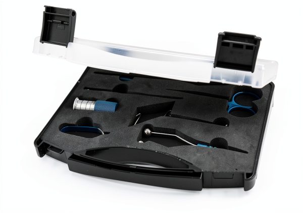Umpqua Dream Stream Plus Fly Tying Kit with Bobbin & Bodkin-1